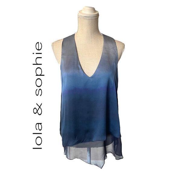 Lola & Sophie Tops - Lola & Sophie 100% Silk Blue Ombre Sleeveless V Neck Top
